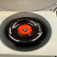 Eppendorf 5424 Centrifuge image 0